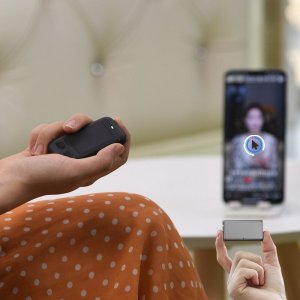 Cheertok Air Bluetooth Remote For Mobile phone Video Making / Viewing TV